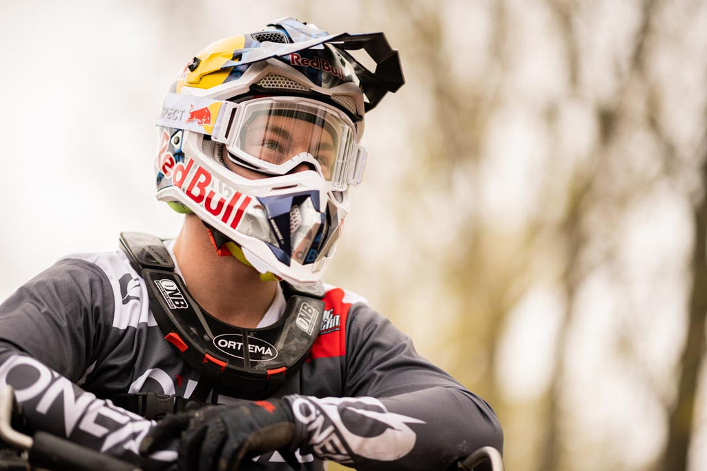 red bull spect strive goggles STRIVE